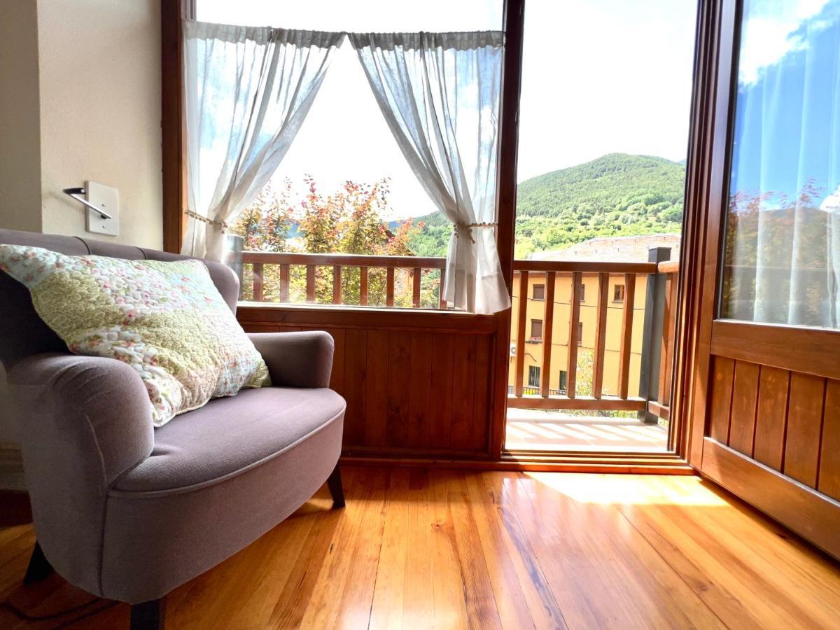 Apartament Deluxe Espot - L'Amfitriona Extérieur photo