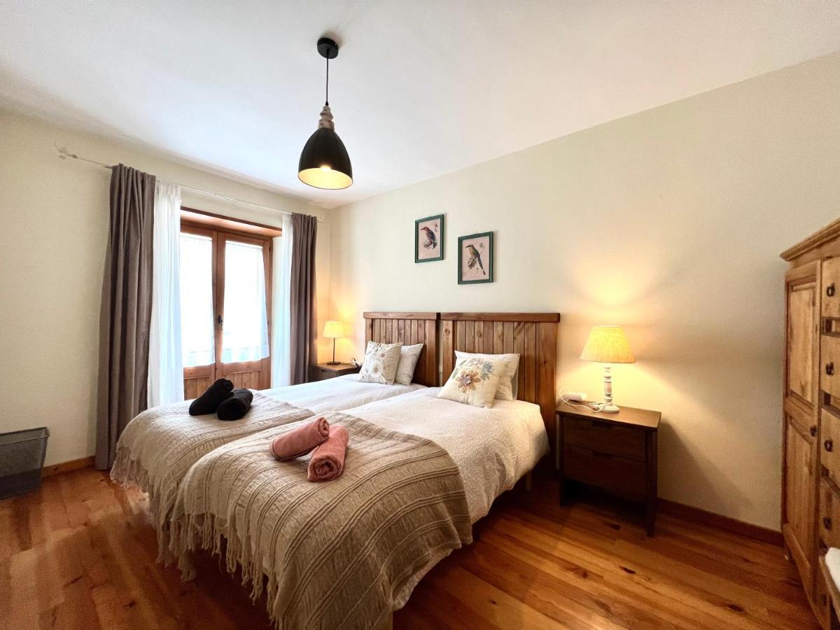 Apartament Deluxe Espot - L'Amfitriona Extérieur photo